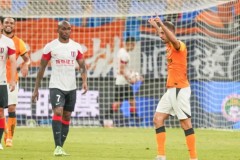 桑切斯再度告别意甲与塞维利亚签下一年短约