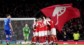 利物浦高价签伊萨克：转会费引争议，引援策略成焦点